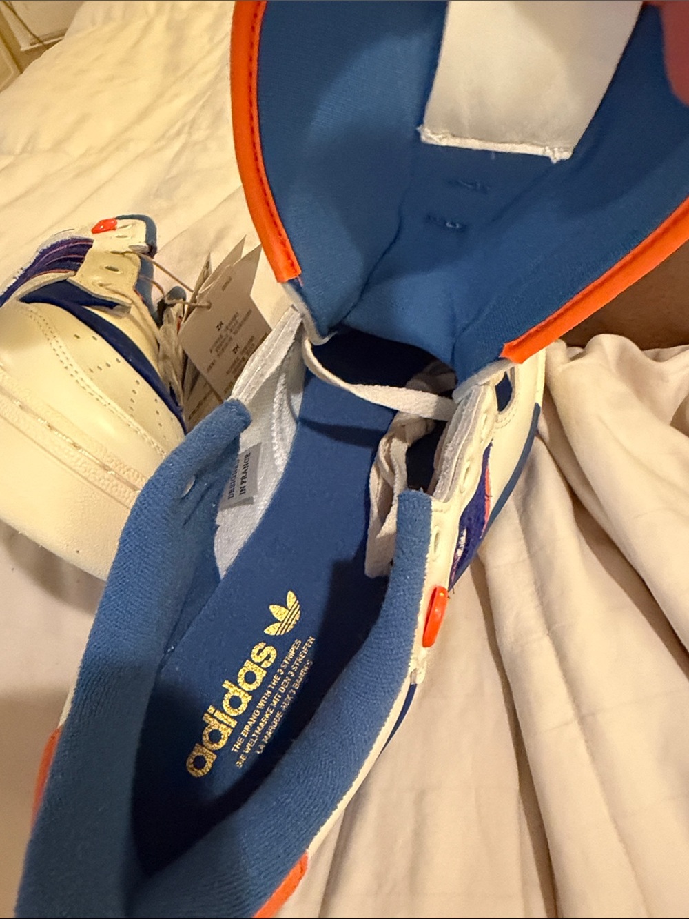 adidas Rivalry Low - FR 40/US 7 New York Knicks orange blue & white sneakers - Picture 9 of 17